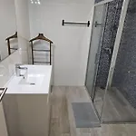 Luxury Private House Near Villa *