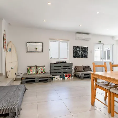 Luxury Private House Near Costa da Caparica